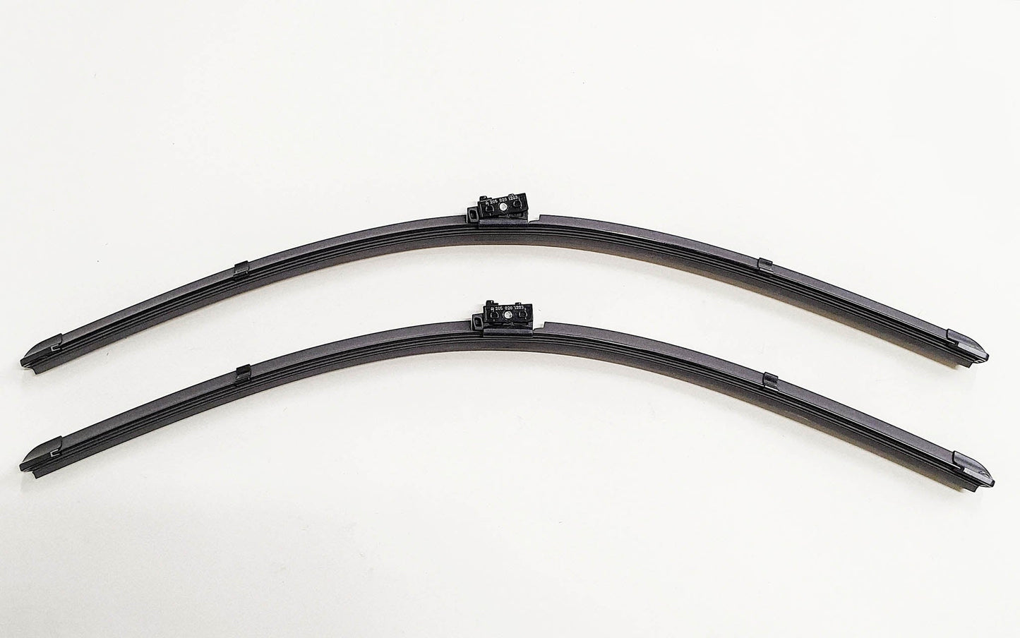 Genuine Mercedes-Benz Wiper Blades -LEFT HAND DRIVE- C-Class, GLC, EQC Front