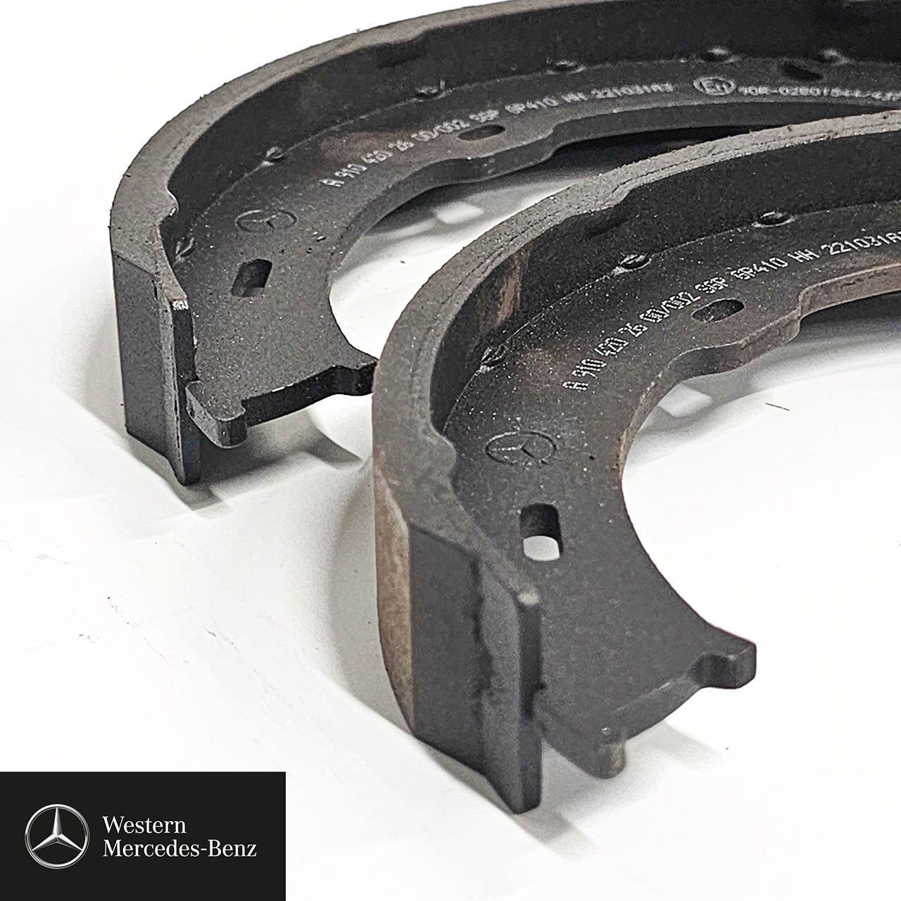 Brake shoe kit for Sprinter A906420032028