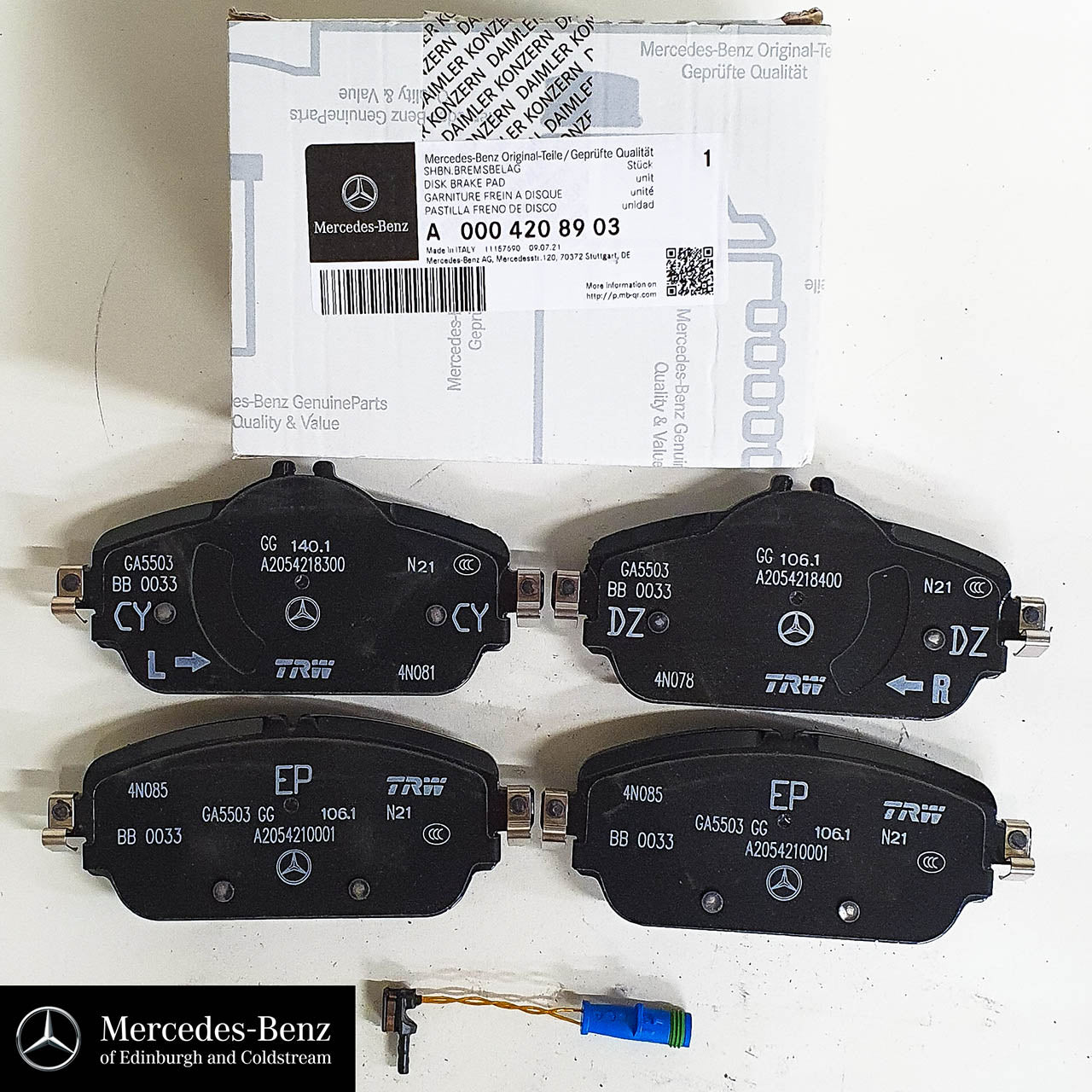 Genuine Mercedes-Benz Front Brake Pads E Class W213 Models, C Class W205 model