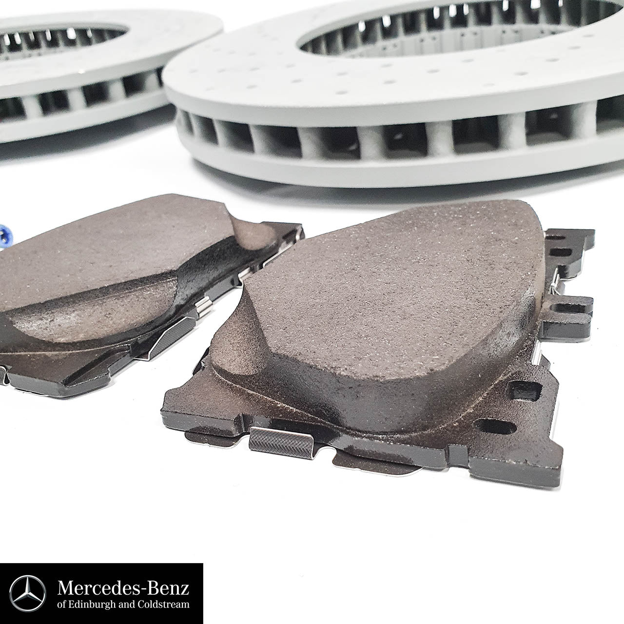 Brake discs, pads and wear sensors front for E Class, GLC 250 d 4MATIC