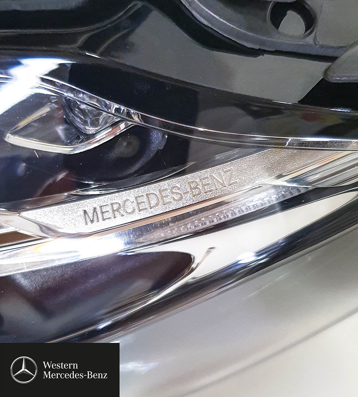 Genuine Mercedes-Benz headlamp C-Class 205 model series