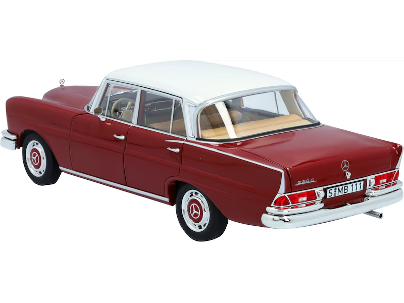 Mercedes-Benz 220 S W 111 (1959-1965) Scale Model 1:18