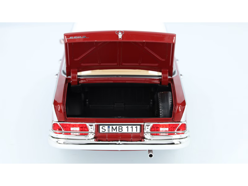 Mercedes-Benz 220 S W 111 (1959-1965) Scale Model 1:18