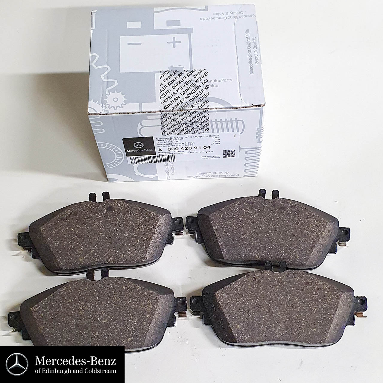 Genuine Mercedes-Benz Front Brake Pads and sensor A Class, B Class, CLA, GLA