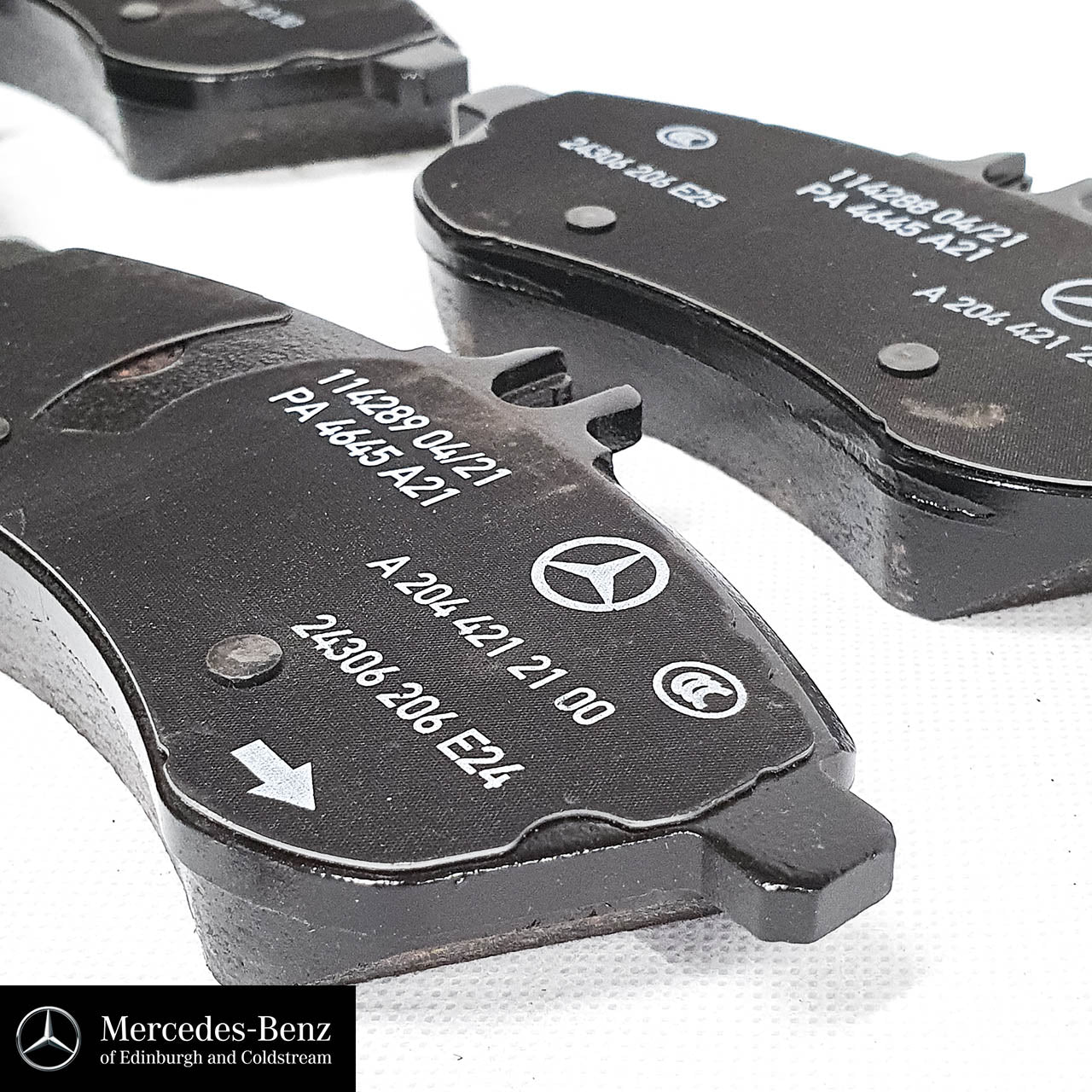 Genuine Mercedes-Benz brake pads set - Front - E Class 212 models