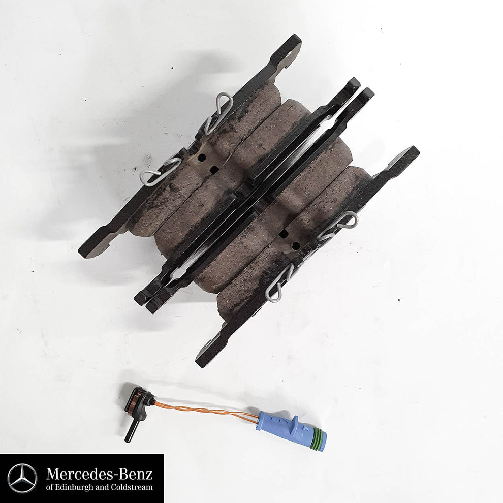 Genuine MercedesBenz brake pads & wear sensor REAR C Class, GLC